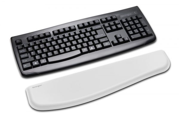 Kensington ErgoSoft Wrist Rest for Standard Keyboards - Image 2